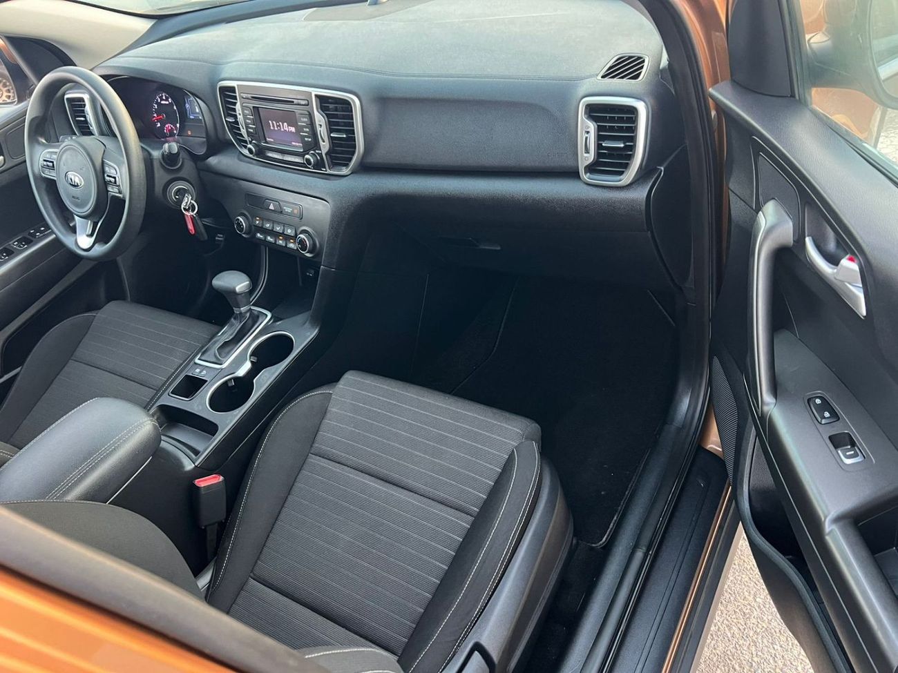 Kia Sportage 2018 KIA SPORTAGE LX // 99,000 mileage // REAR CAMERA // CRUISE CONTROL // RIM // REAR COOLING // VE