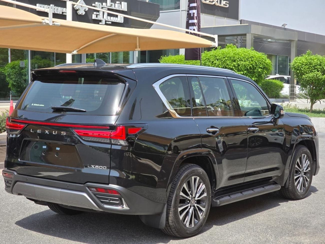 Lexus LX600 PRESTIGE