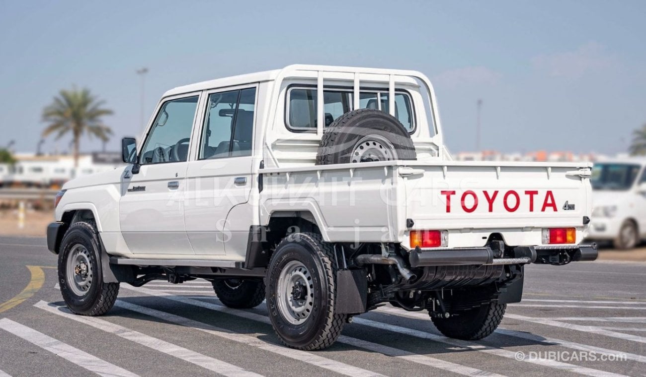 Toyota Land Cruiser Pick Up TOYOTA Land Cruiser 79 DC 4.2D MT – WHITE