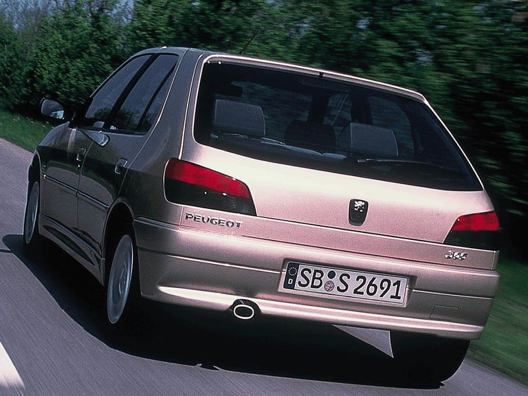 Peugeot 306 exterior - Rear Right Angled