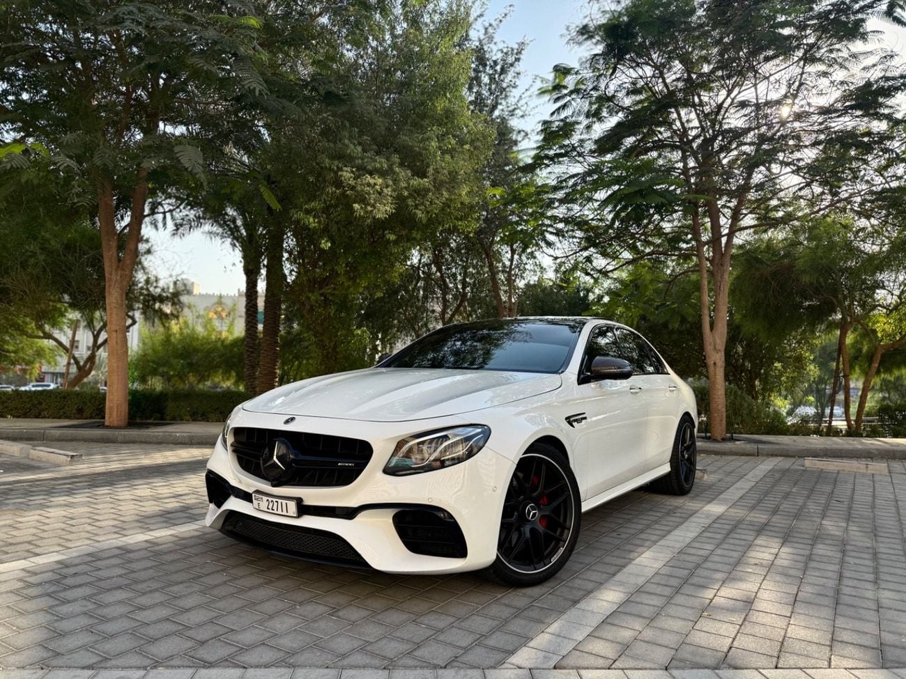 مرسيدس بنز E 63 AMG Std 5.5L