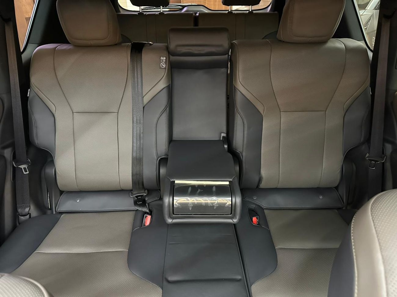 لكزس LX 700h Brand New LX700h Overtrail In Stock