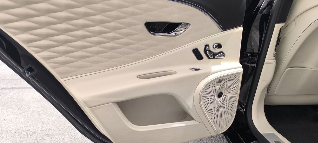 Bentley Flying Spur 6.0T W12