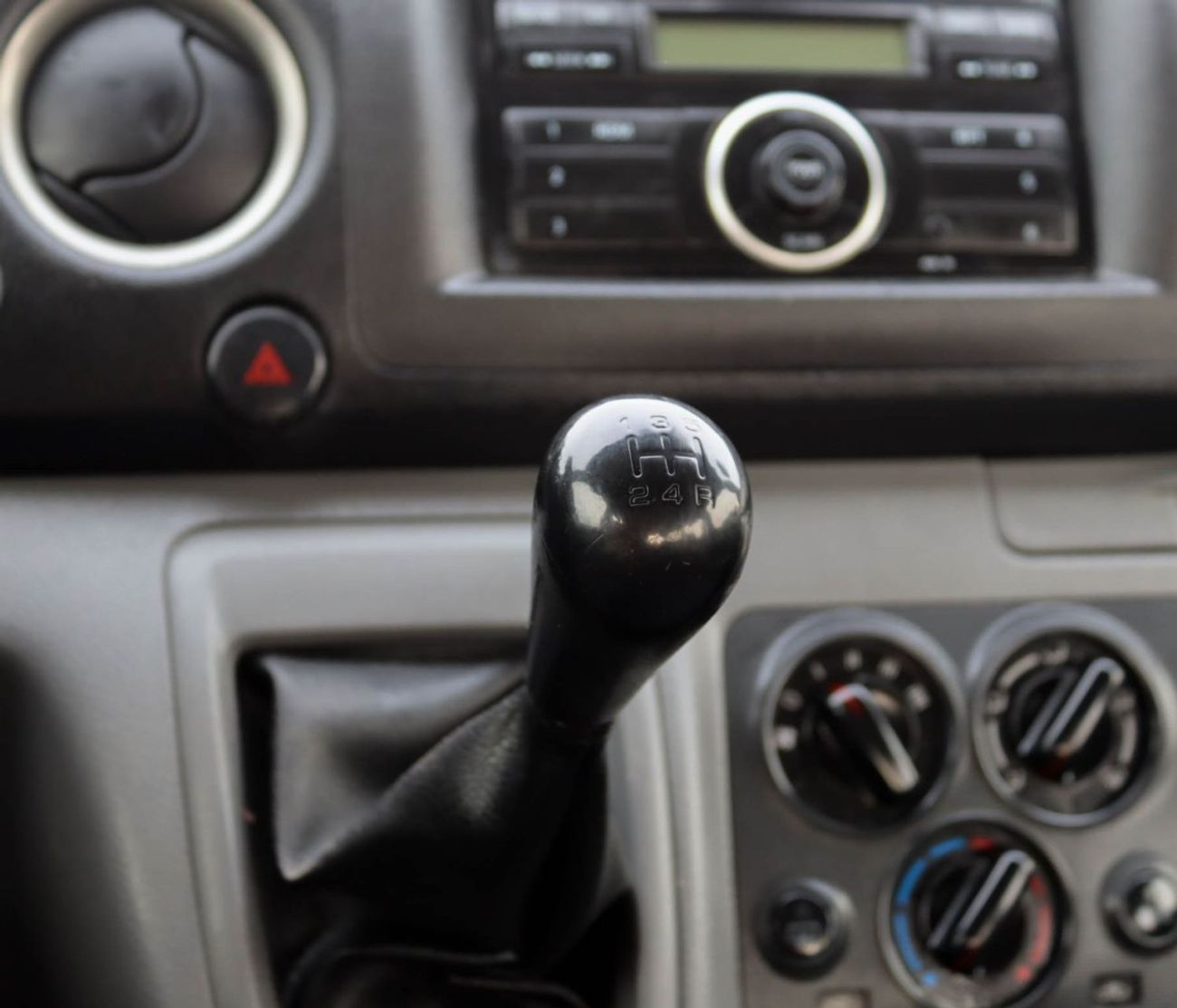 Nissan Urvan Std 2.5L (14 Seater) Nissan Urvan 2.5L 2020 GCC Original Paint accident-free in excellent condition,