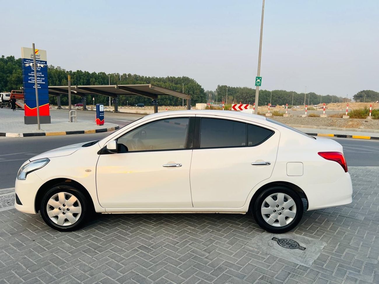 Nissan Sunny SV