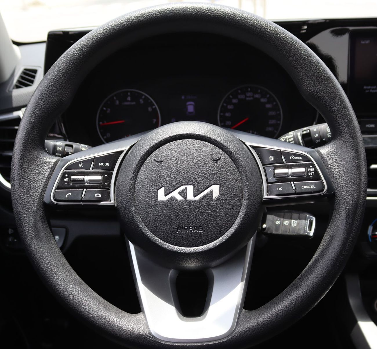 كيا سيلتوس سياره كيا سيلتوس خليجيه  2023بدون حوادث وبحاله ممتازه بمحرك 1600 وممشى 70000كيلو متر  وبسعر 55000