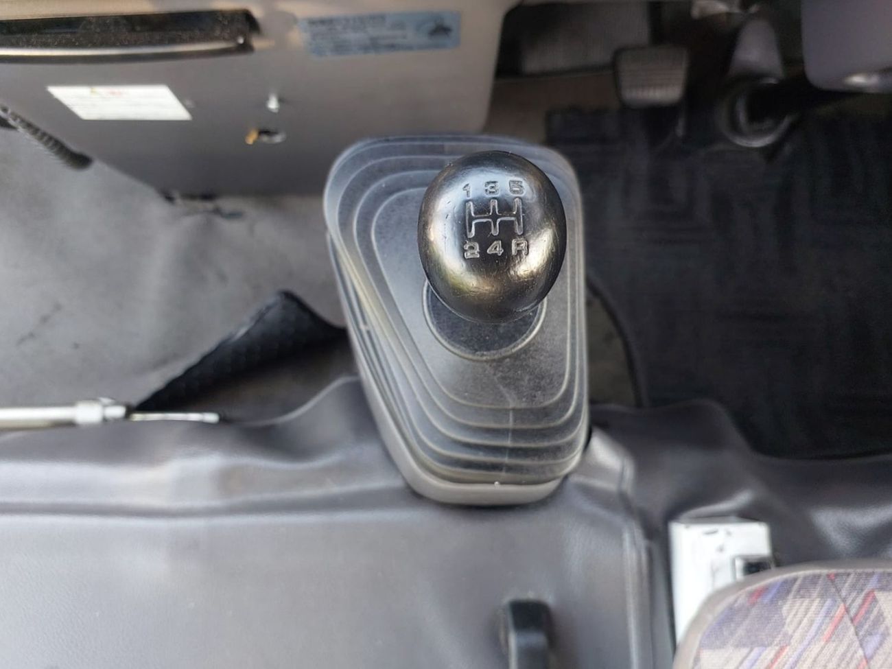 Isuzu Journey ISUZU JOURNEY BUS RHD 2003 MODEL 4.1 L DIESEL MANUAL(PM720009)