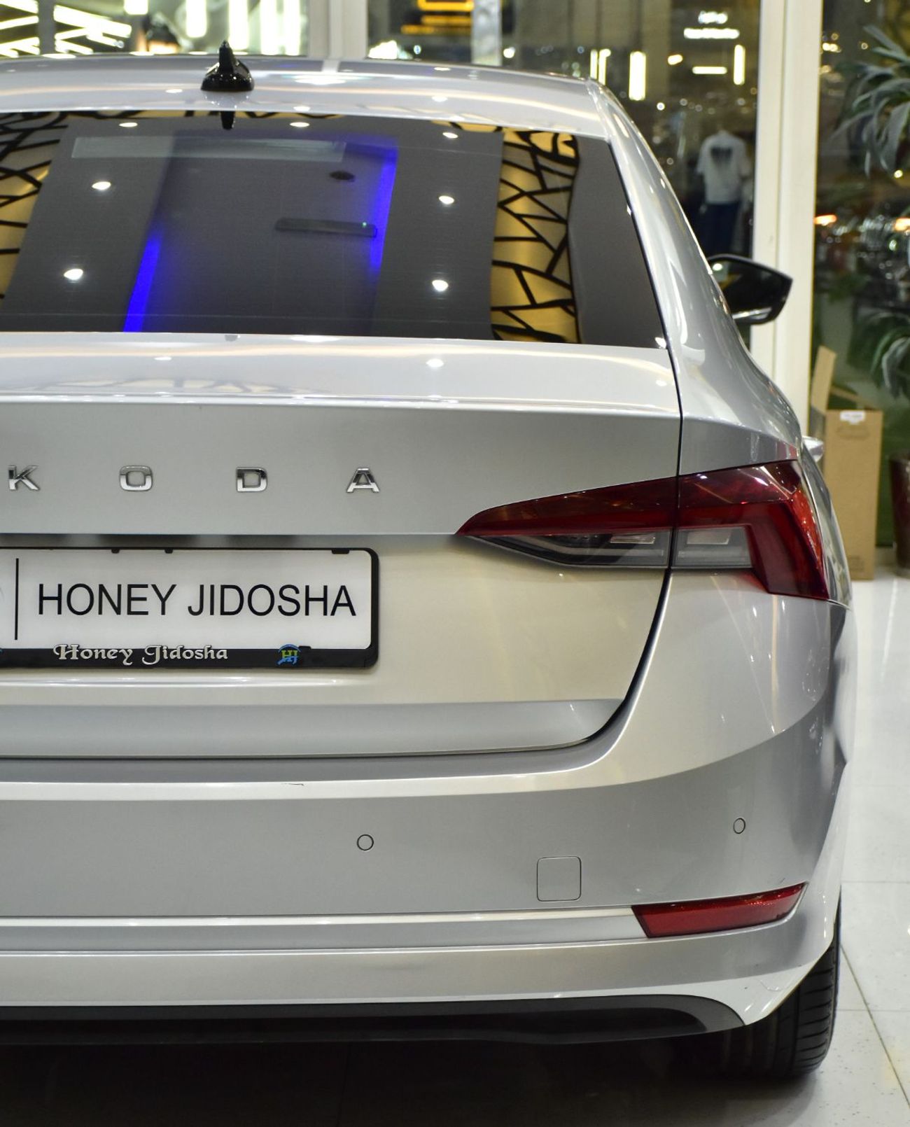 سكودا أوكتافيا EXCELLENT DEAL for our Skoda Octavia ( 2021 Model ) in Silver Color GCC Specs