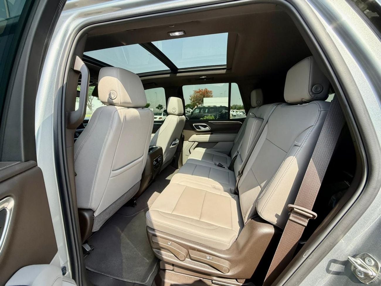 Chevrolet Tahoe CHEVROLET TAHOE Z71 6.2 GCC SPECS YEAR 2024 FULL SERVICE HISTORY UNDER WARRANTY TILL 2030 AND SERVIC