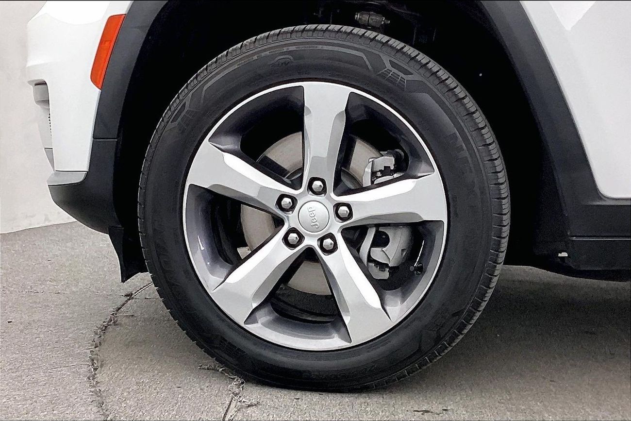 Jeep Cherokee Limited | Guaranteed Warranty | 0 Down Payment | 11.11 Flash Sale + AED 2K FREEBIES