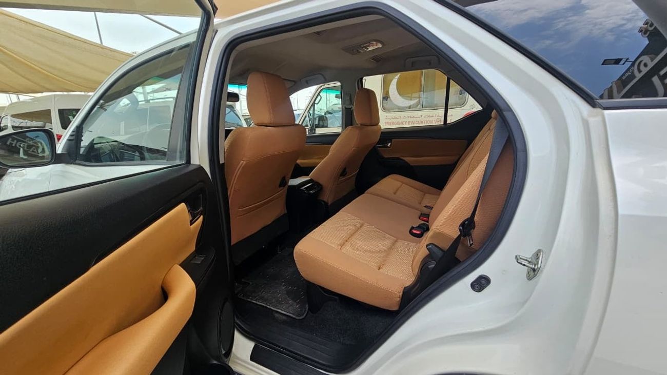 Toyota Fortuner STD D