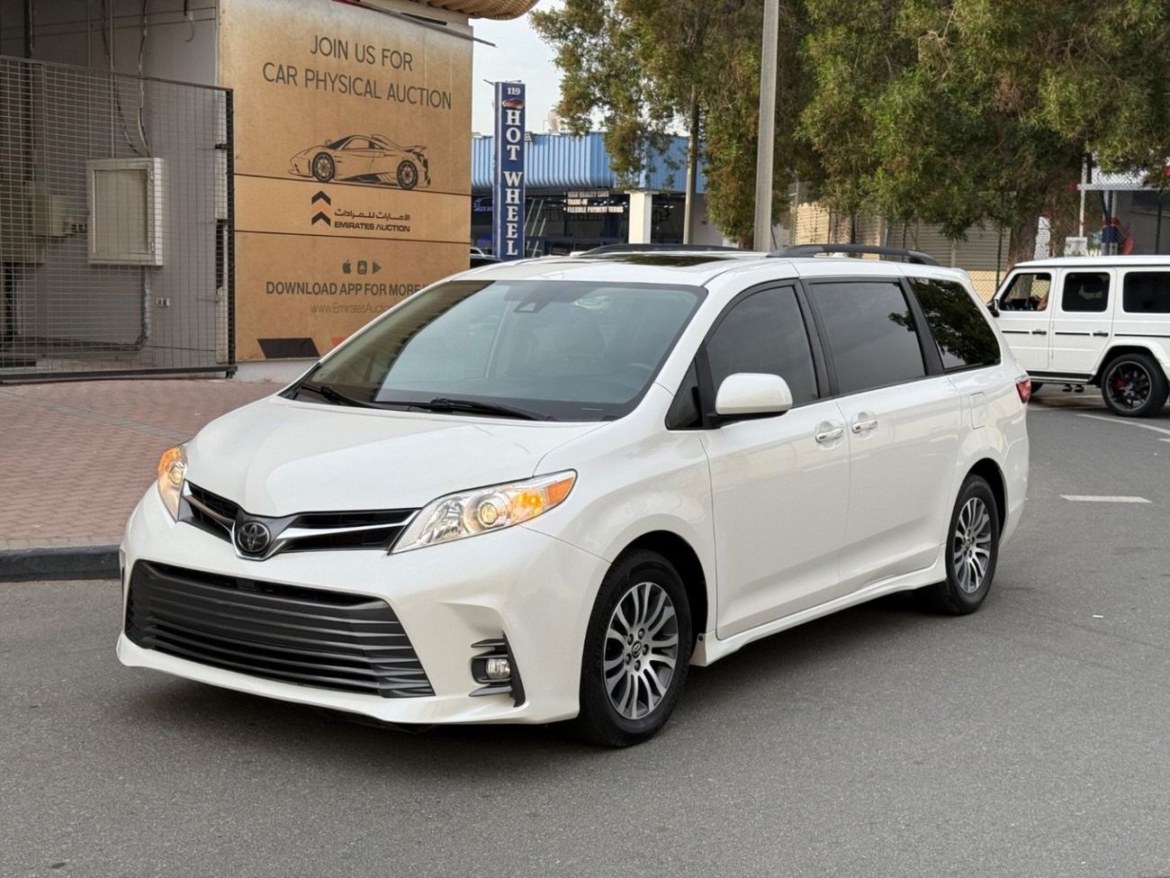 تويوتا سيينا 2019 LIMITED SUNROOF V6 USA IMPORTED