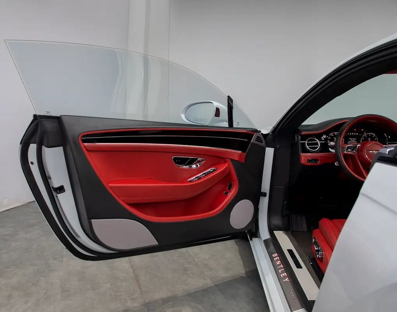 بنتلي كونتيننتال GT 6.0L Twin-Turbo • Full Service History • GCC