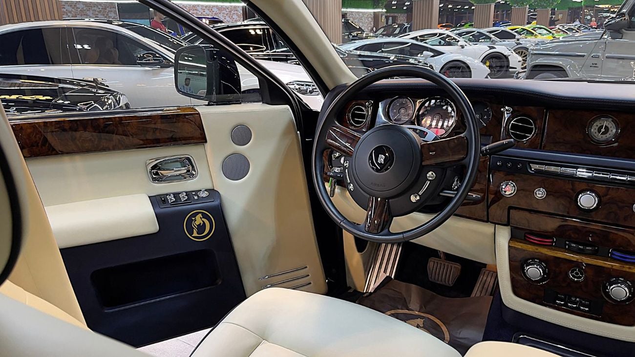 رولز رويس فانتوم | NEGOTIABLE PRICE | EXTENDED | IMMACULATE CONDITION | GCC SPEC