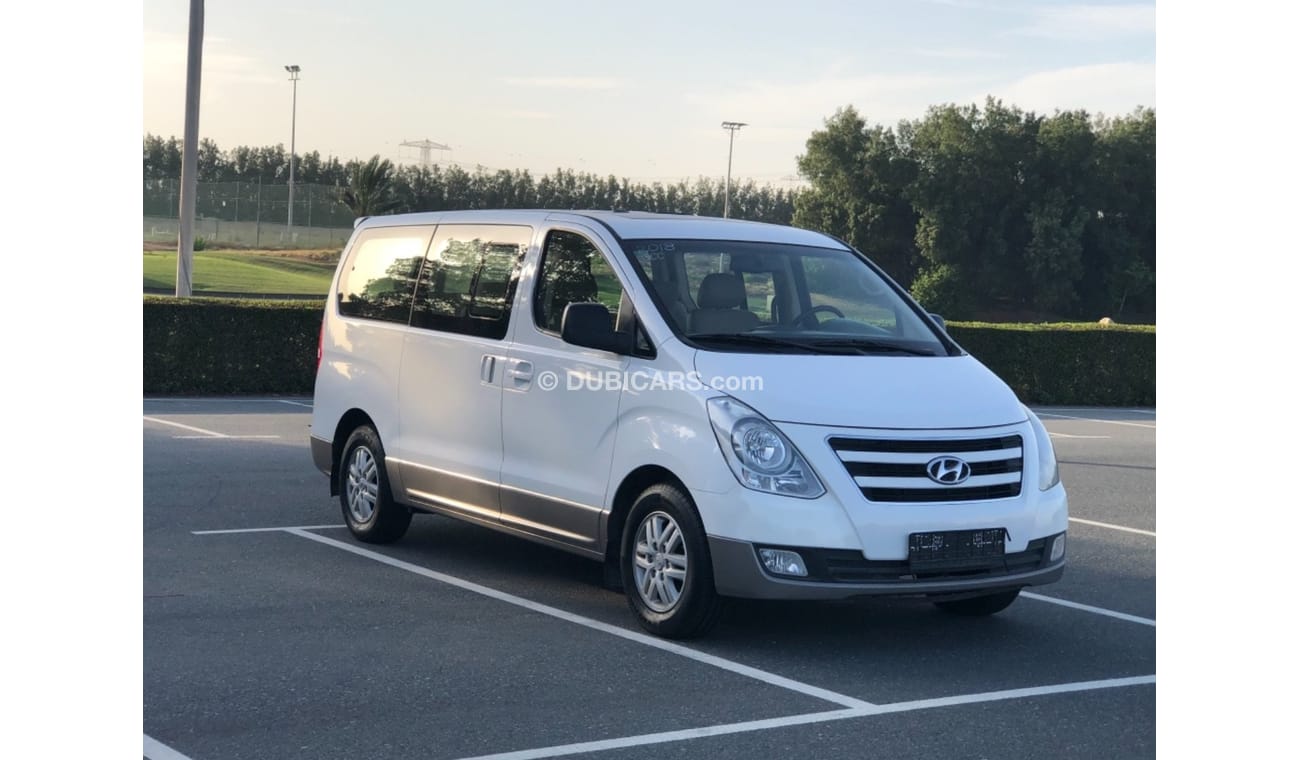 Hyundai H-1 HYUNDI H1 MODEL 2018 GCC CAR PERFECT CONDITION INSIDE AND OUTSIDEf  FULL OPTION PANORAMIC ROOF LEATH