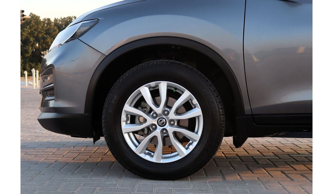 نيسان إكس تريل S 2.5L (169 HP) FWD (5 Seater)