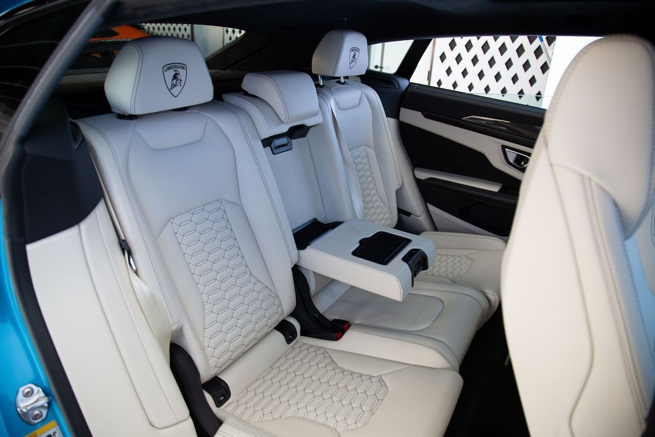 Lamborghini Urus STD 4.0T V8