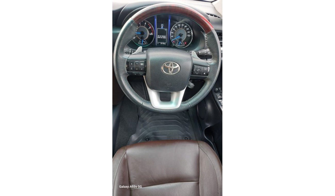 تويوتا فورتونر TOYOTA FORTUNER 2017 MODEL DIESEL 2.8CC RIGHT HAND DRIVE