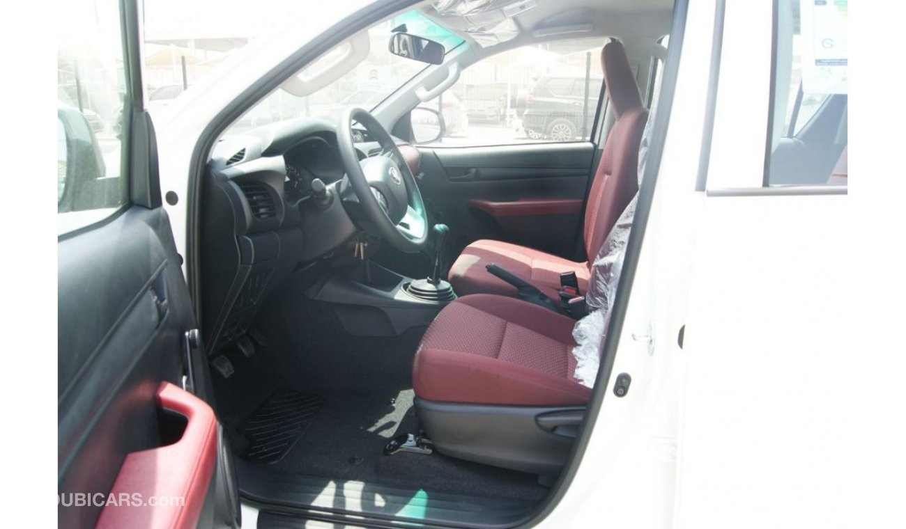 Toyota Hilux 2.4L Diesel Double Cab 4 WD DLX - E Manual (Only For Export Outside GCC Countries)