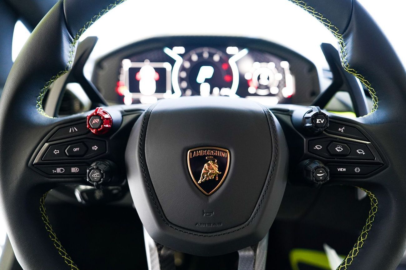 Lamborghini Revuelto 6.5L V12 Hybrid