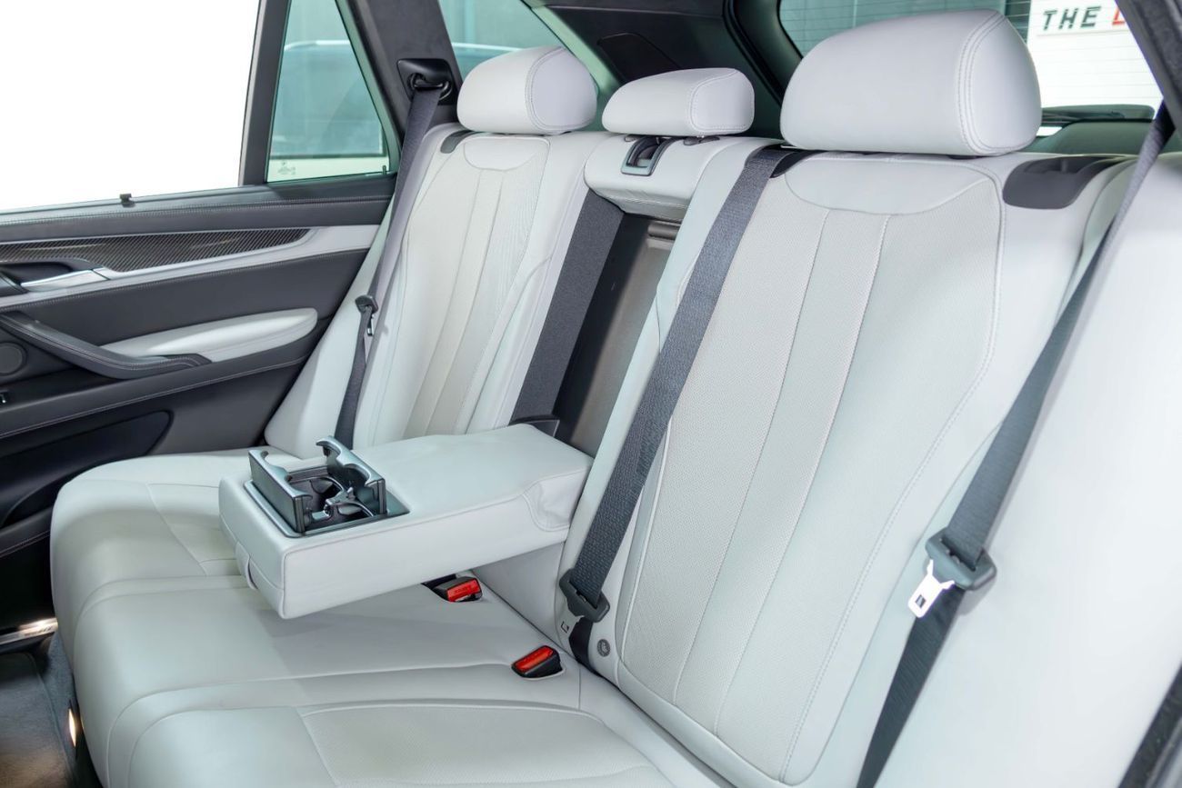 بي أم دبليو X5 M Std 4.4L