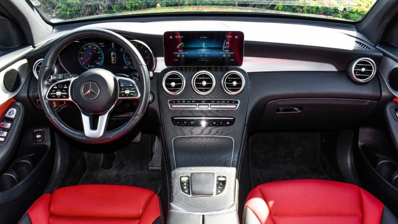 Mercedes-Benz GLC 300 4MATIC Mercedes GLC300 AMG / 2021 / USA