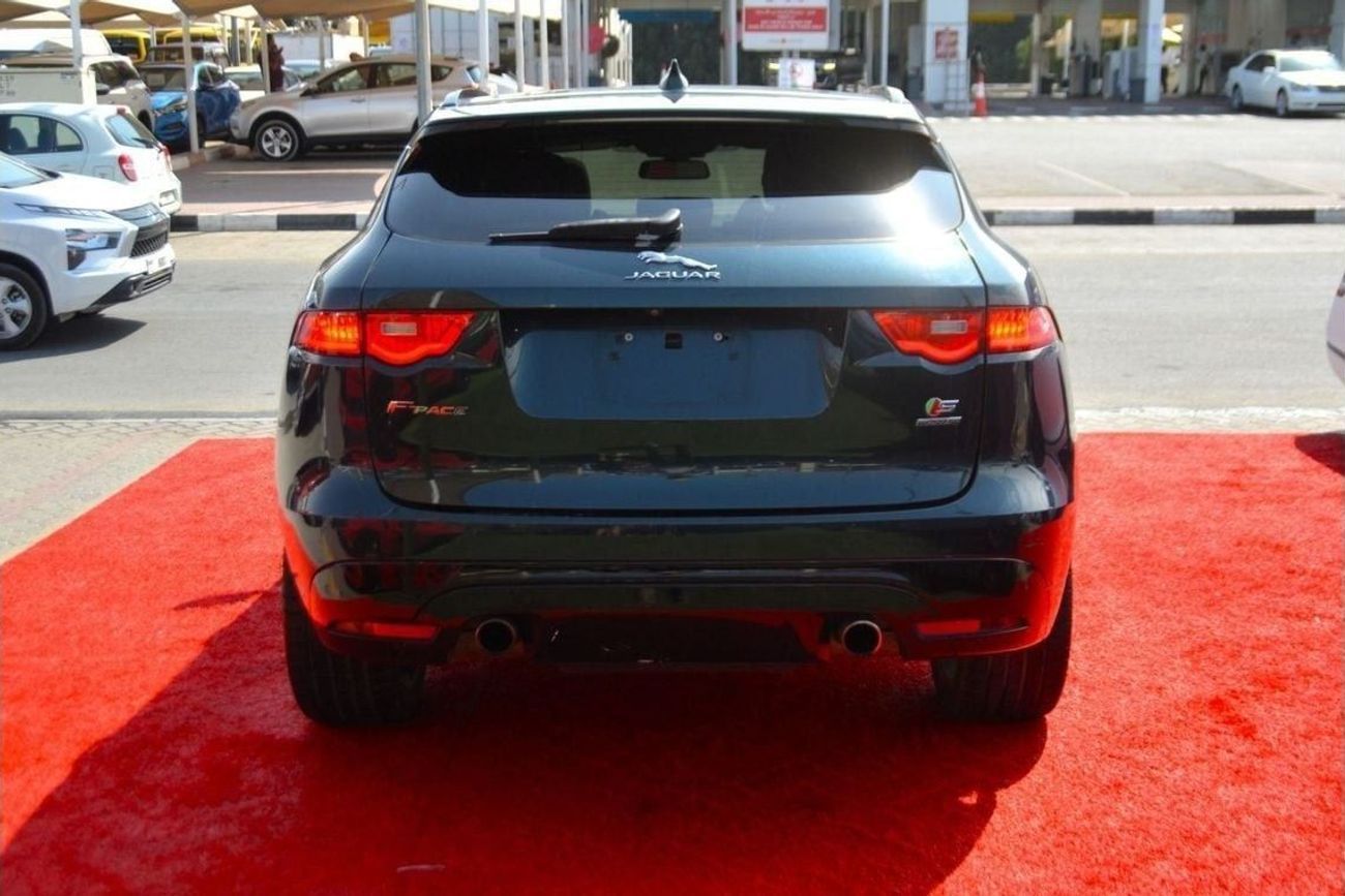 Jaguar F-PACE S 3.0L (380 HP)JAGUAR F-PACE ( S ) CLEAN CAR / FULL OPTION -PANORAMIC ROOF