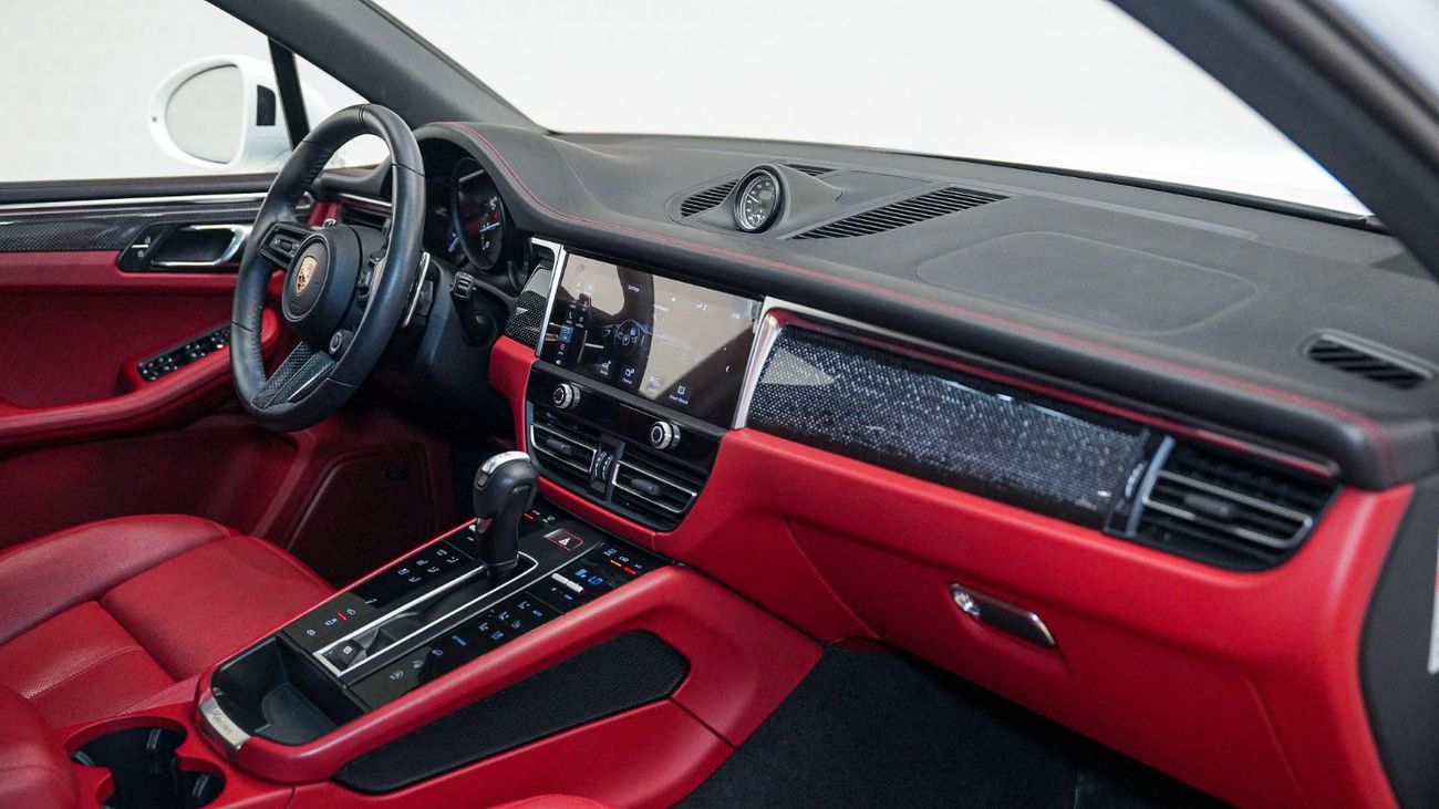 Porsche Macan GTS 2.9L (435 HP) | AED 5,412 PM | Warranty May-2027 | GCC