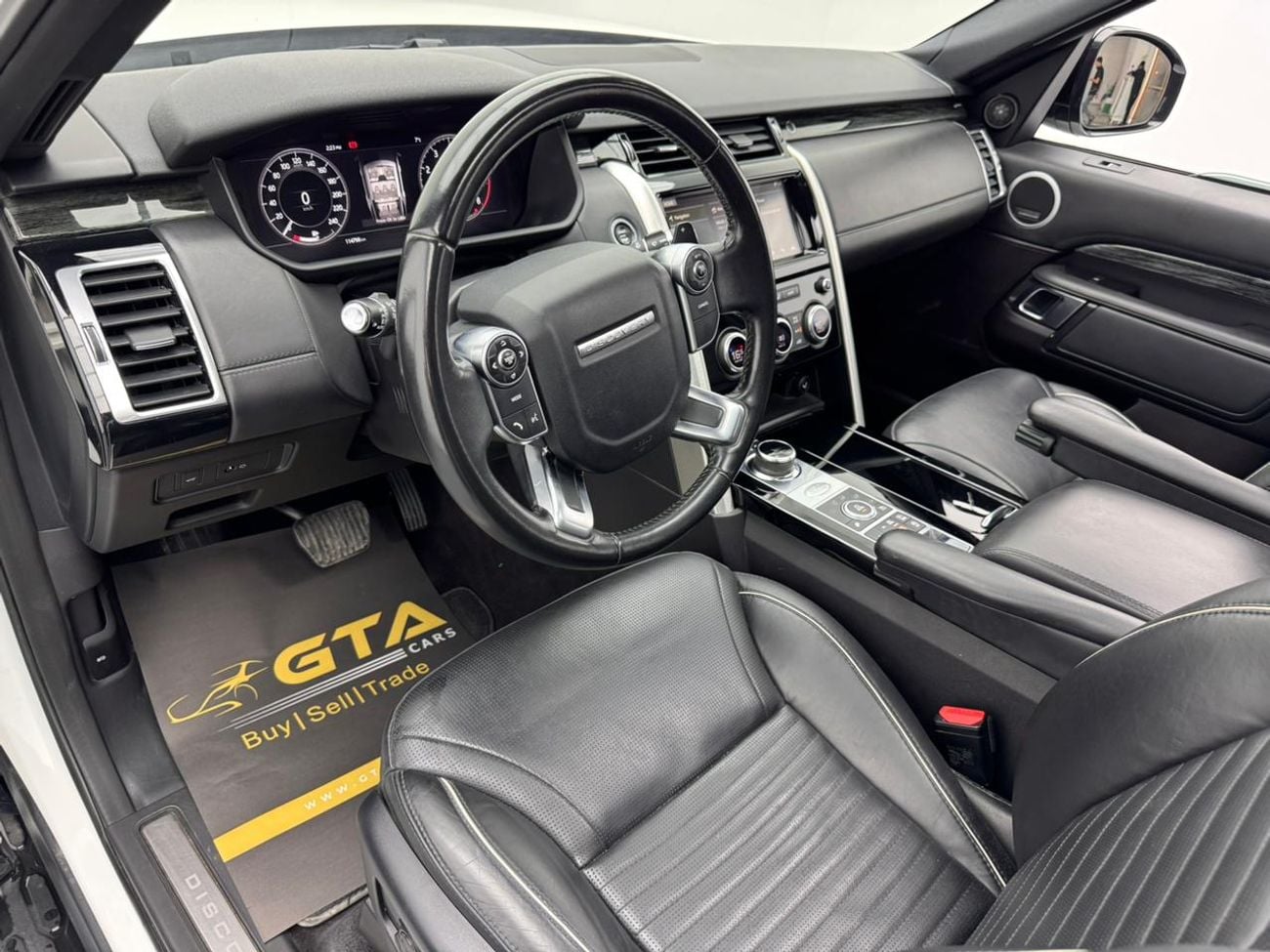 Land Rover Discovery HSE 3.0L (335 HP)