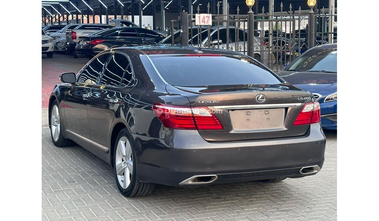 لكزس LS 460