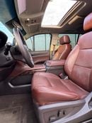 Chevrolet Suburban LTZ 5.3L 4WD