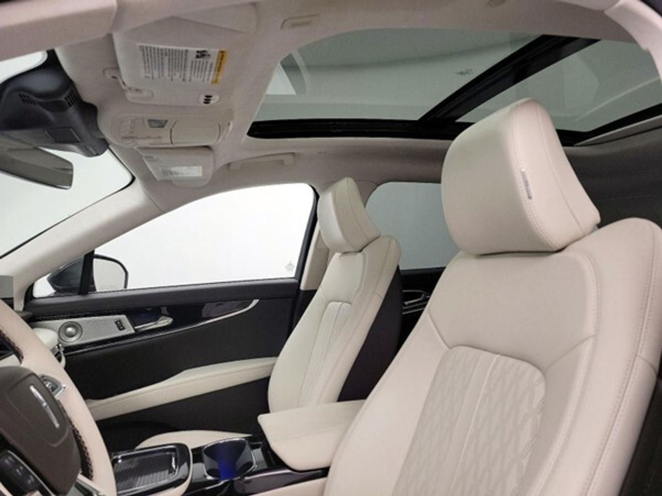 لينكولن ناوتيلوس NAU922W NAUTILUS PRESIDENTIAL AWD 2.7L TWIN TURBOCHARGED W/ 10-WAY SEAT