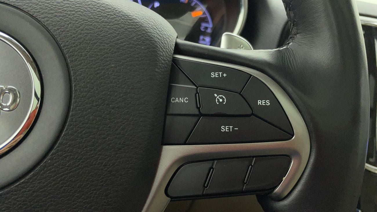 جيب جراند شيروكي LIMITED 3.6 | بدون دفعة مقدمة | اختبار القيادة في المنزل