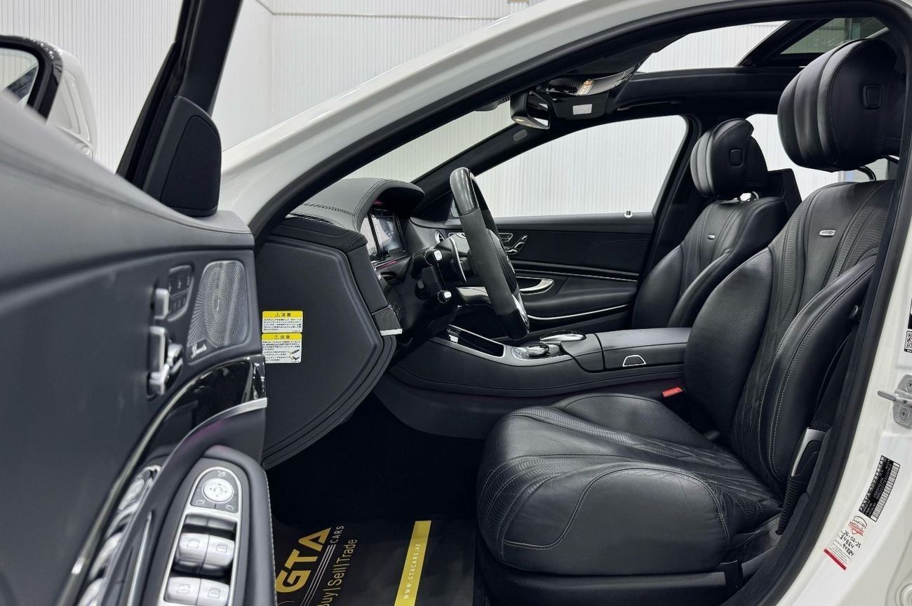 Mercedes-Benz S 63 AMG Std 5.5L 2016 Mercedes Benz S63 AMG, Full Service History, Fully Loaded, Excellent Condition, 6 Butt