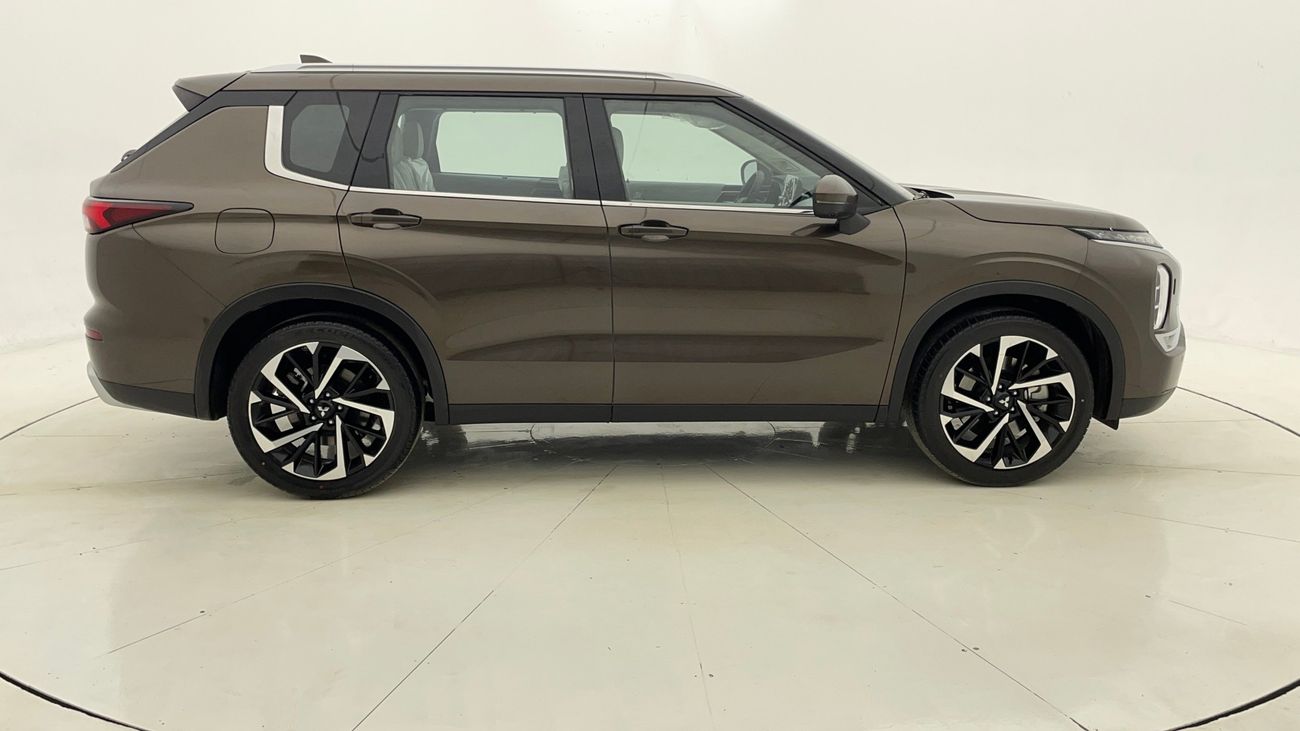 Mitsubishi Outlander PREMIUM 2.5 | Zero Down Payment | Home Test Drive