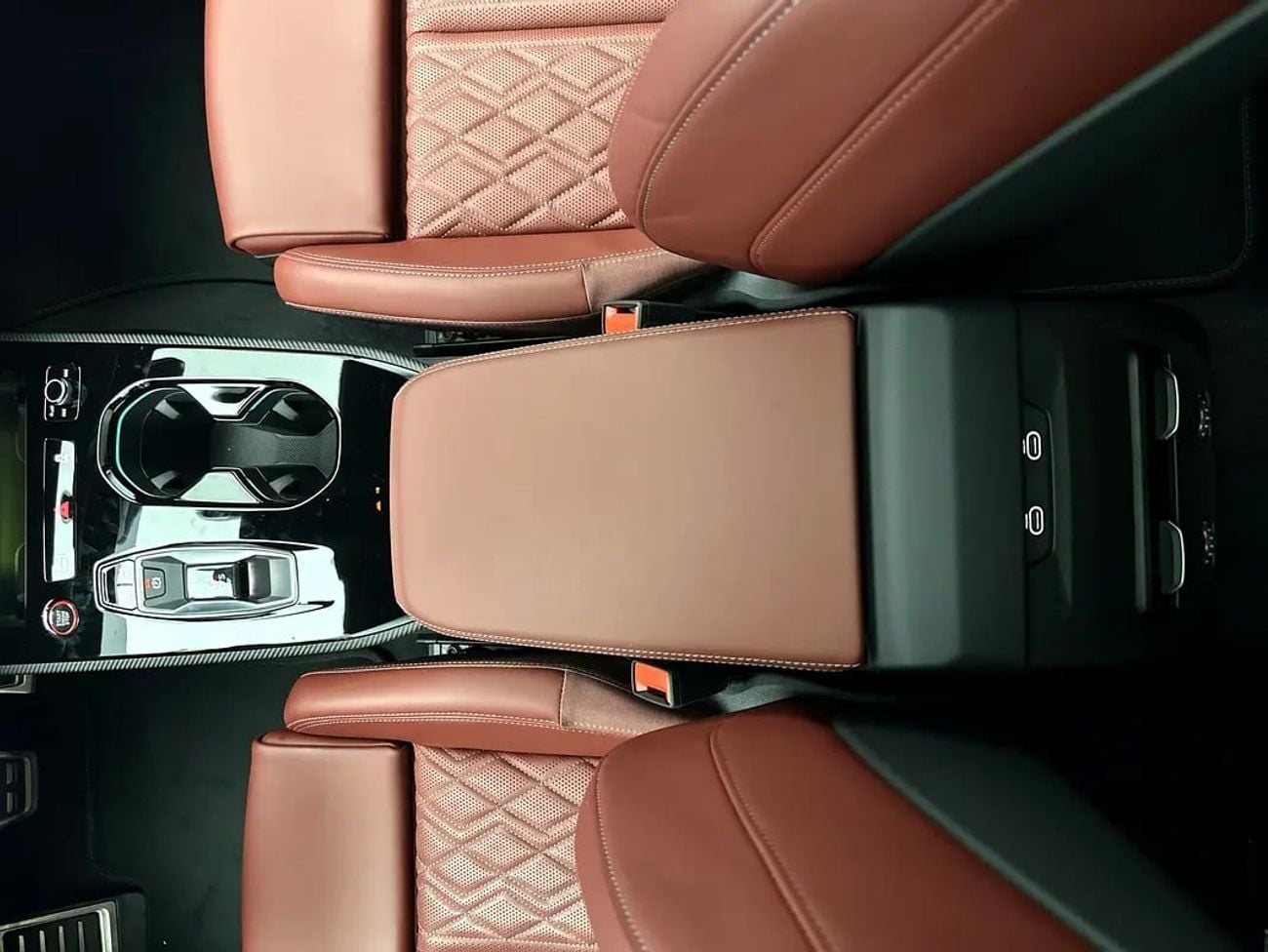 Audi S5 Sedan TFSI 367hp (Ref# 34054)