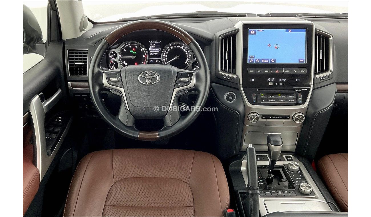 Toyota Land Cruiser VXR