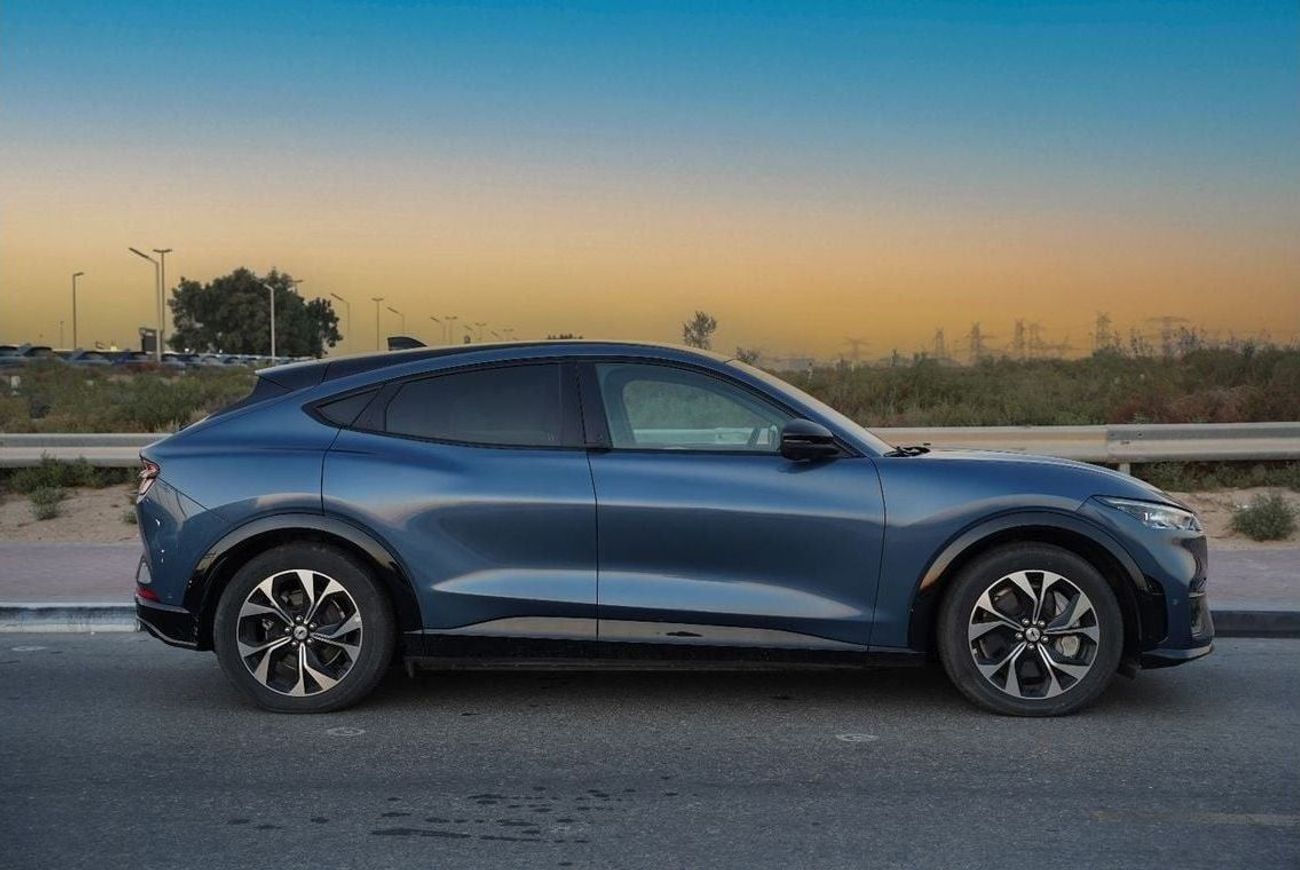 فورد موستانج ماك-إي 2022 FORD MUSTANG MACH-E PREIMUM AWD BLUE 0km