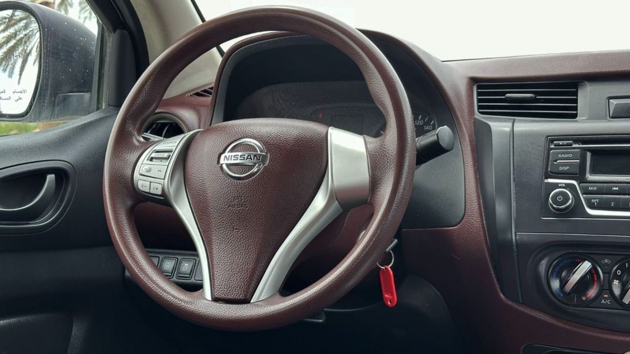 نيسان نافارا SE 4x4 A/T GCC Specs