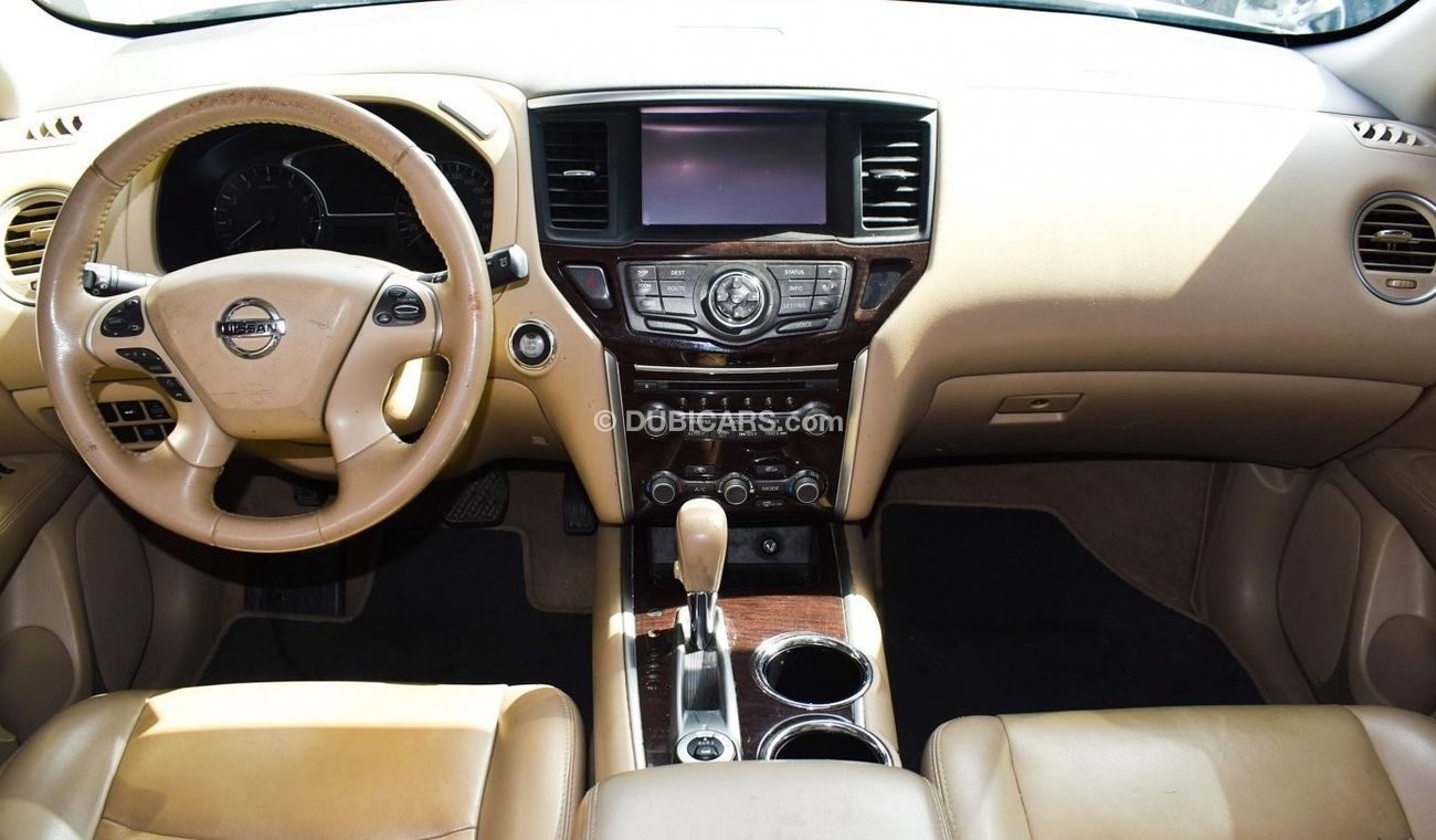 Nissan Pathfinder SV