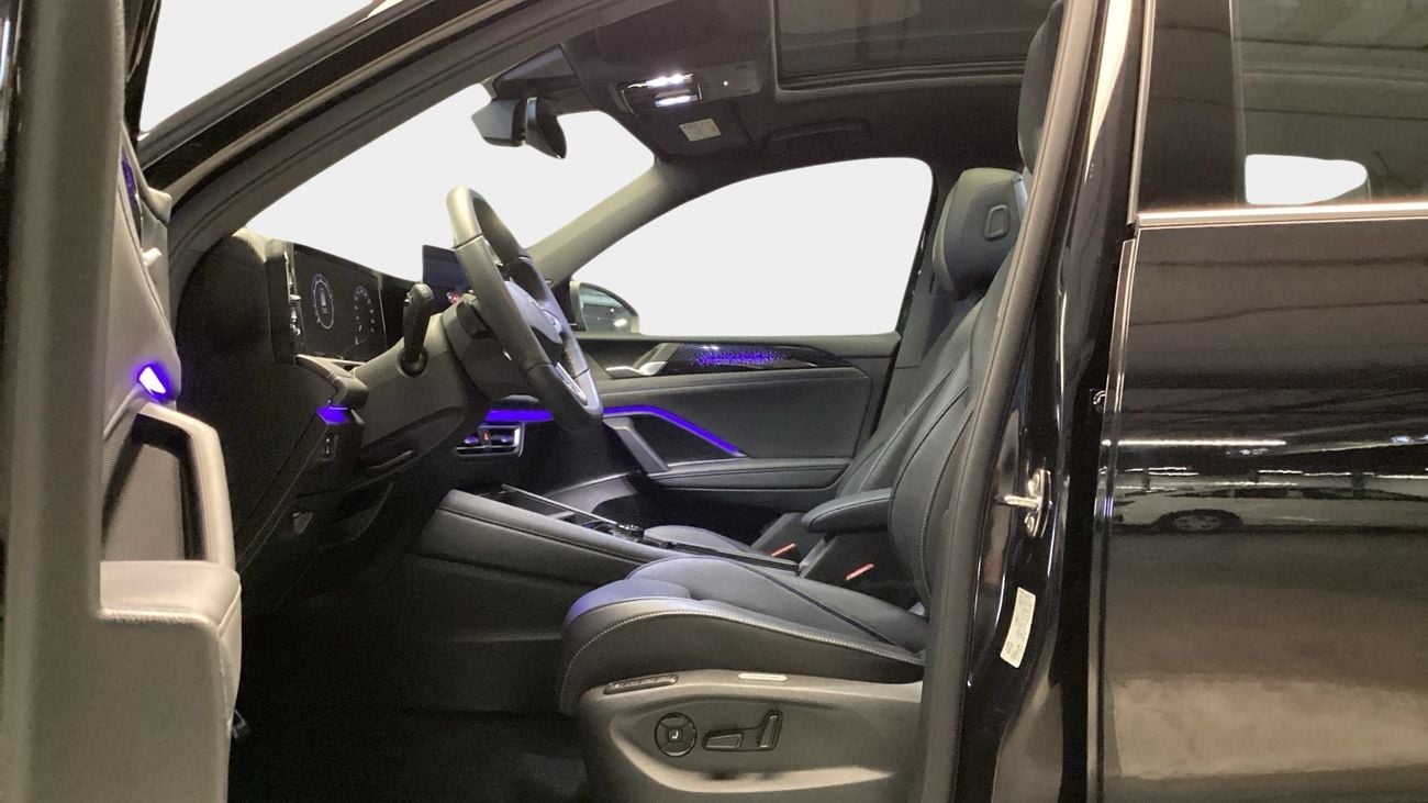 فولكس واجن تيجوان R-Line | شامل الضمان | 0 ﺪﻔﻋﺓ ﺃﻮﻟﻯ