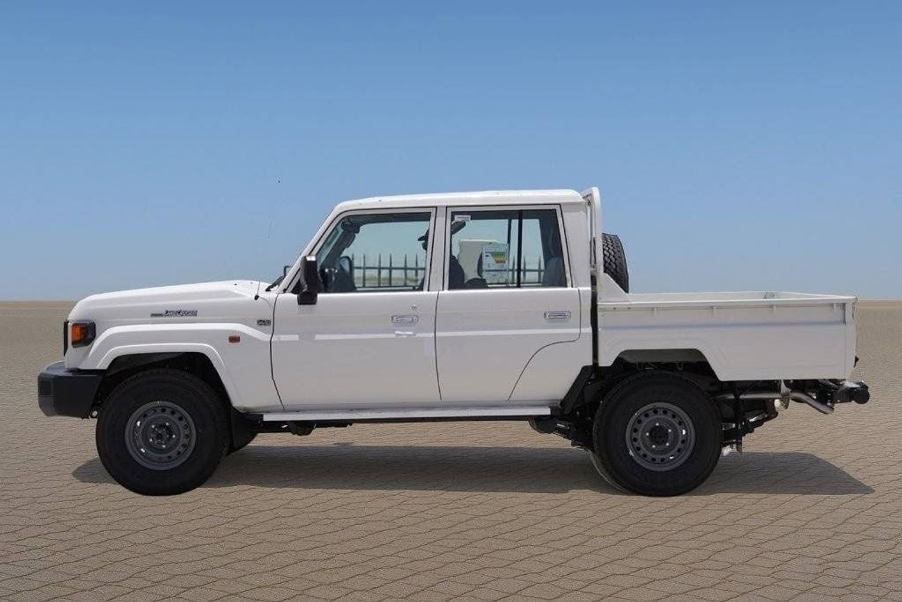 تويوتا لاند كروزر بيك آب 2025 Toyota Land Cruiser LC 79 DC 2.8L AT Diesel (White)