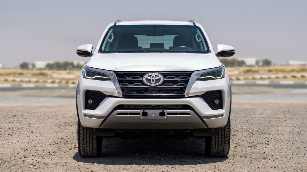 Toyota Fortuner TOYTA FORTUNER 2.8 DIESEL FULL PTION AT 4X4