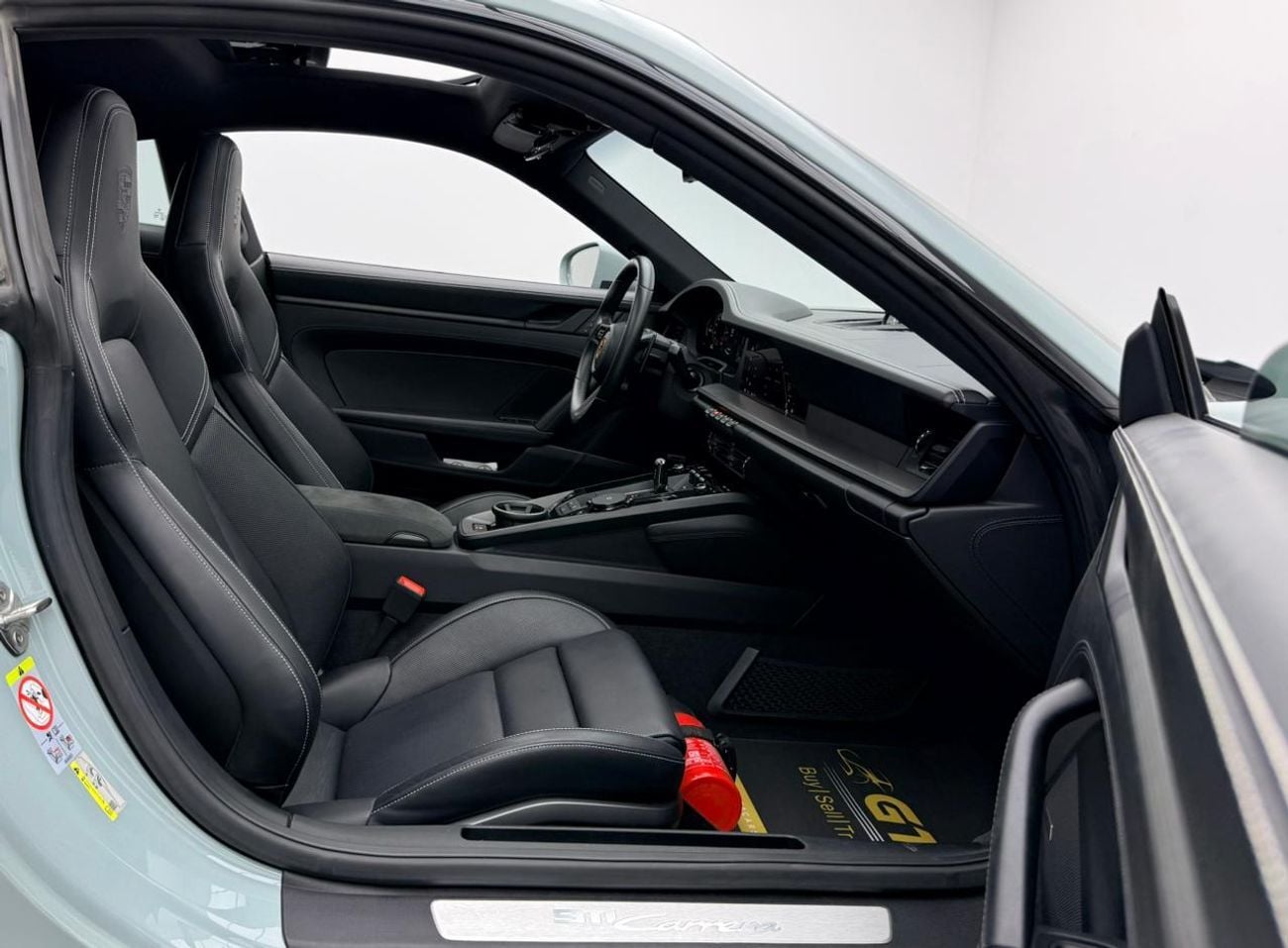 بورش 911 CARRERA 2025 Porsche 911 Carrera With Aero Kit, 2027 Porsche Warranty, Full Porsche Service History, GCC