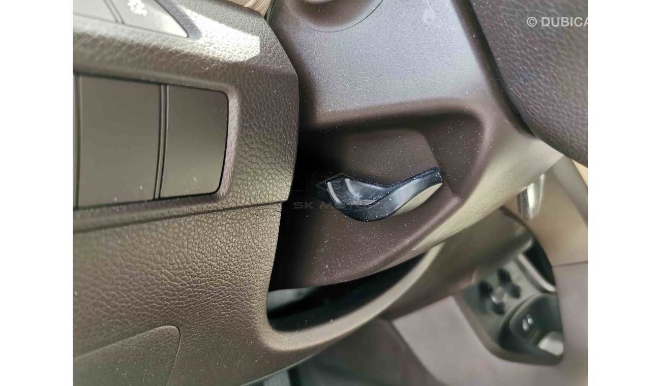 هيونداي سانتا في 2.4L, 17" Rims, Drive Mode, DRL LED Headlights, Rear Camera, Bluetooth, Dual Airbag, DVD (LOT # 780)