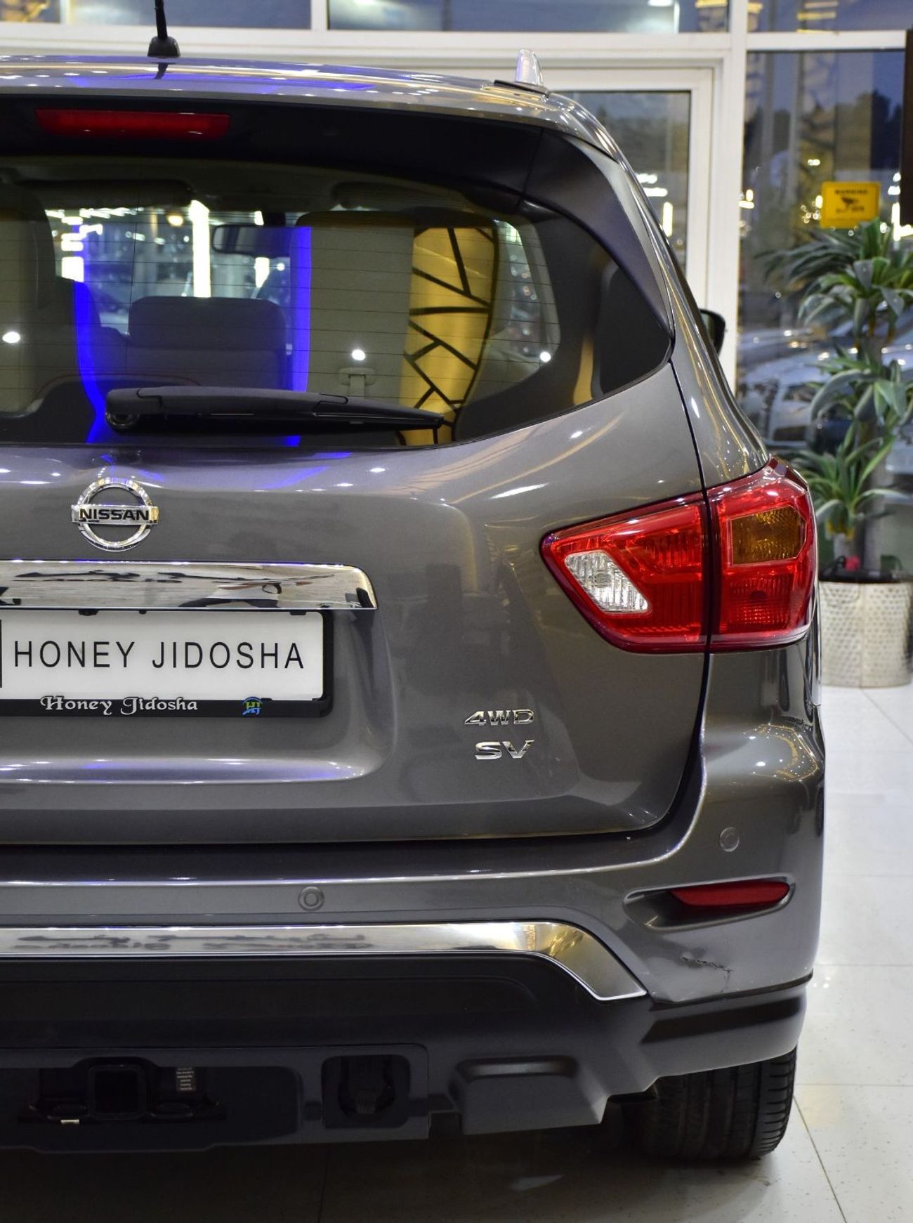 نيسان باثفايندر EXCELLENT DEAL for our Nissan Pathfinder SV 4WD ( 2018 Model ) in Grey Color GCC Specs