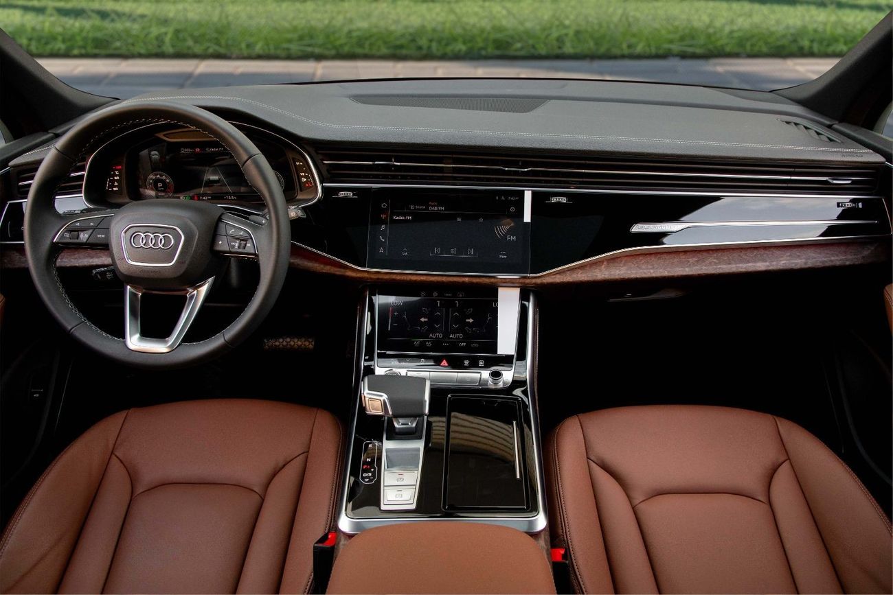 Audi Q7 55 TFSI quattro S Line 2.0L