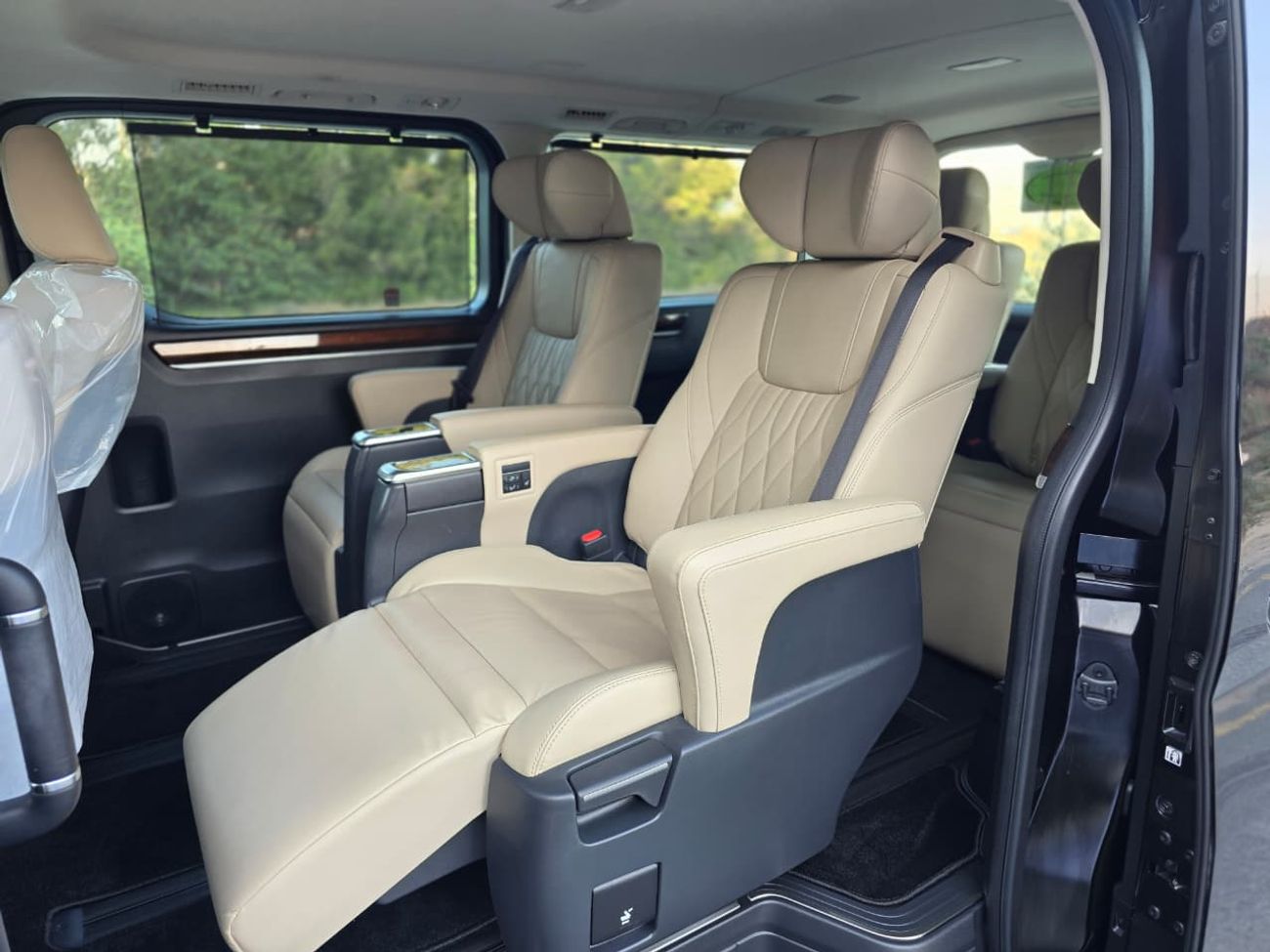 تويوتا جرافينا 3.5L Premium