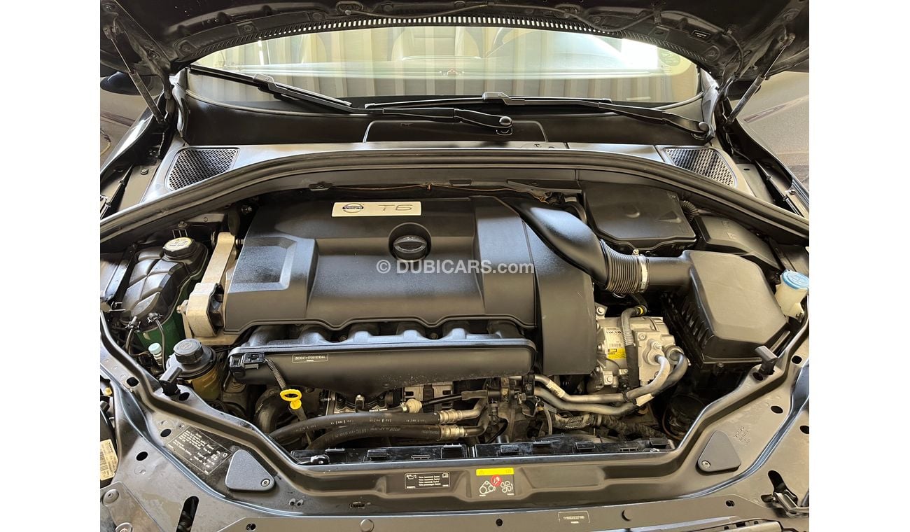 Volvo XC60 T6 Premium R Design