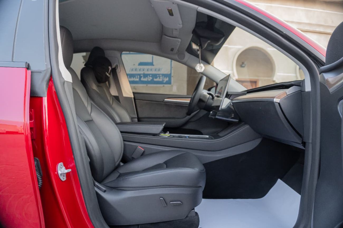 Tesla Model Y Performance (AWD)